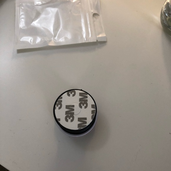 Pop socket - Picture 3 of 3
